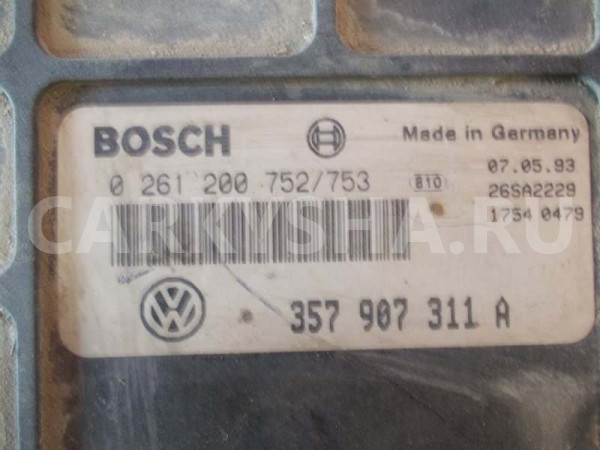 Блок управления двигателя Volkswagen Passat B3 1.8 Volkswagen Passat оригинальный номер 0261200752