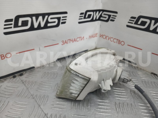 Фара противотуманная Toyota Mark II 