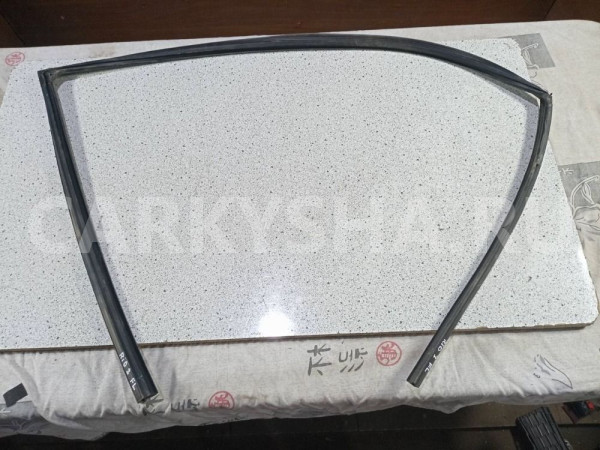 Уплотнитель стекла двери Kia Rio III (2011—2015) Kia Rio оригинальный номер 825304X000