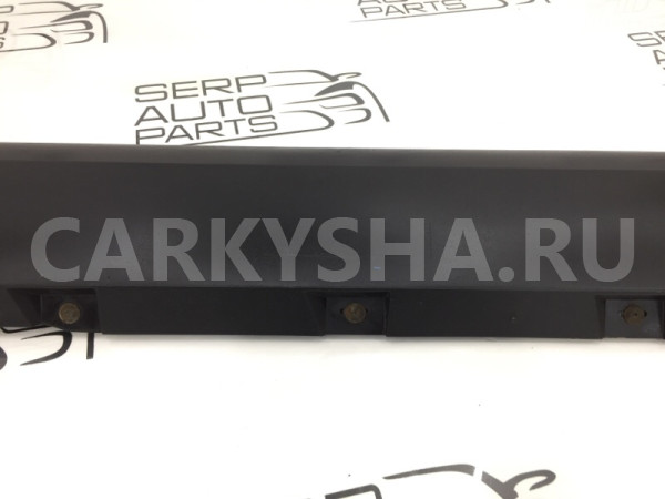 Накладка на порог правая Skoda Yeti 5L 2013 Skoda Yeti 