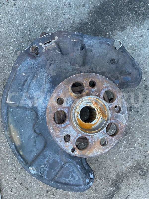 Кулак передний правый Mercedes-Benz GLK-класс X204 651.912 Mercedes-Benz CLK-klasse 