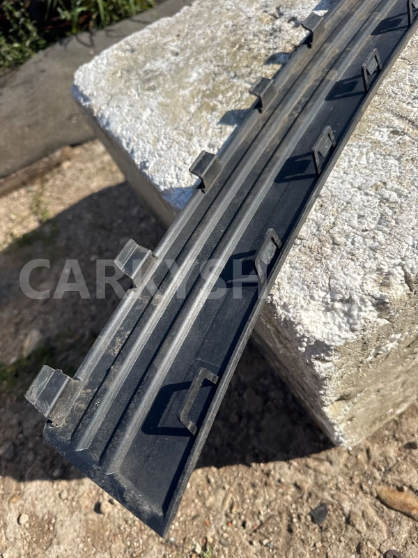 Накладка заднего бампера Jeep Grand Cherokee (WK2) Jeep Cherokee оригинальный номер 088871124