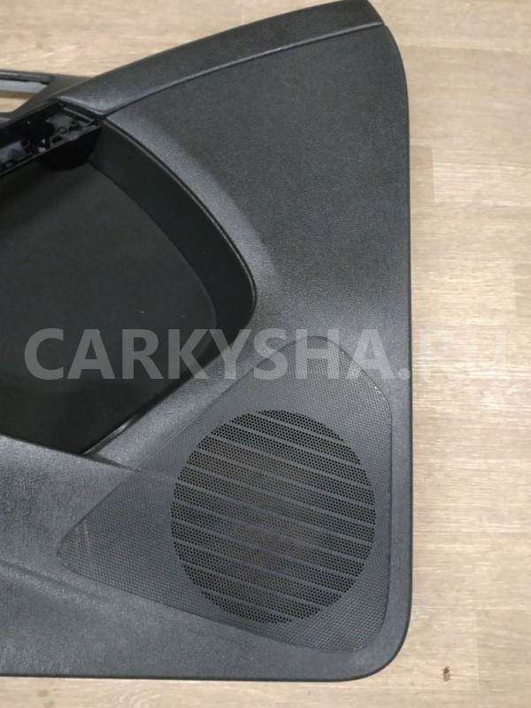 Обшивка двери передней левой Volkswagen Tiguan 