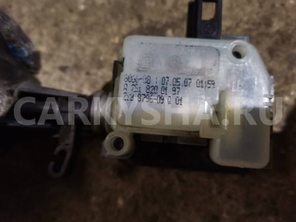 Замок лючка бензобака A2518200197 Mercedes-Benz M-Class W164 Mercedes-Benz M-klasse оригинальный номер A2518200197