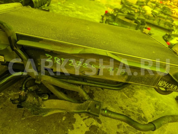 Радиатор охлаждения Toyota Avensis 