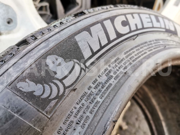 Michelin Pilot Alpin PA4 245/710 R490 AC 117 T   