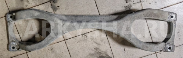 Подрамник задний Audi Q7 4L 7L8512369 Audi 200 оригинальный номер 0445010537