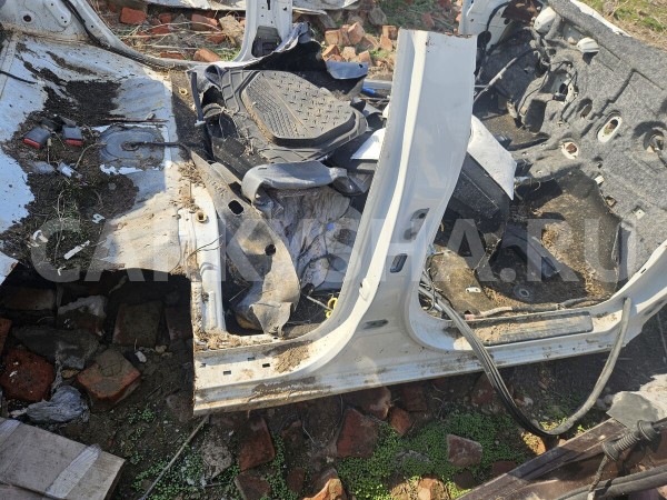 Порог со стойкой правый Kia Cerato 