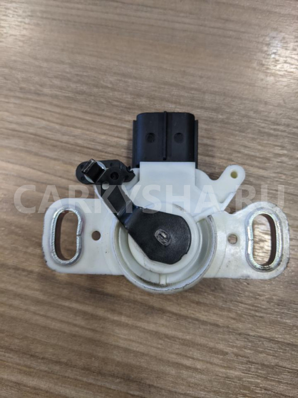 Датчик Toyota Aqua оригинальный номер 8951033020
