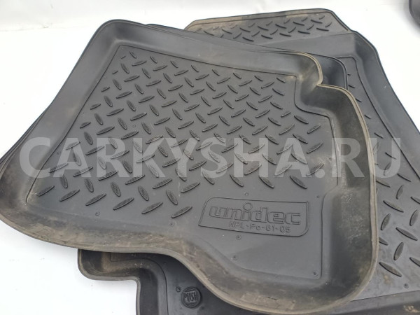 Коврики комплект Nissan Almera NPLPO6105 CLASSIC Nissan Almera 