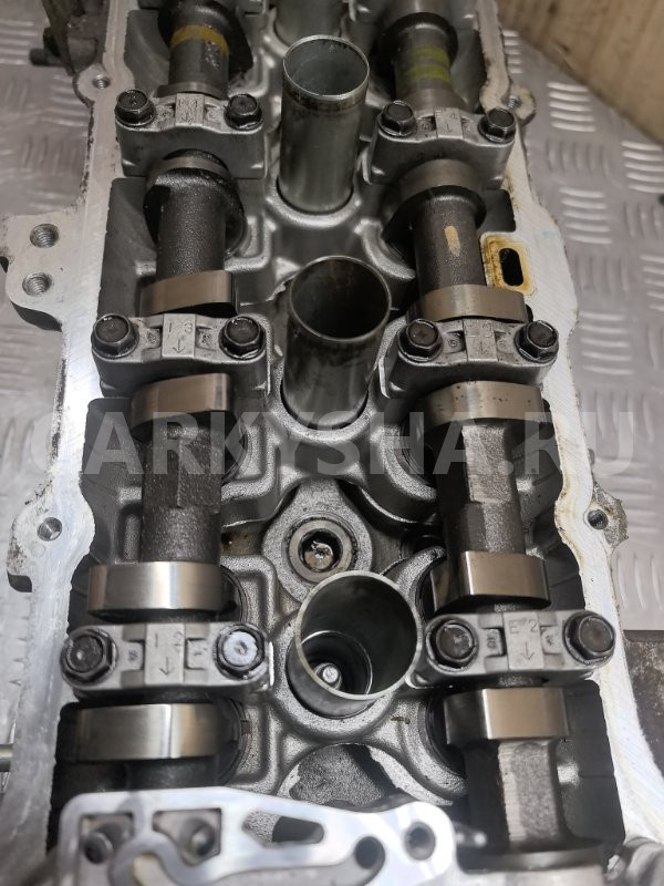 Головка блока цилиндров Nissan Primera 