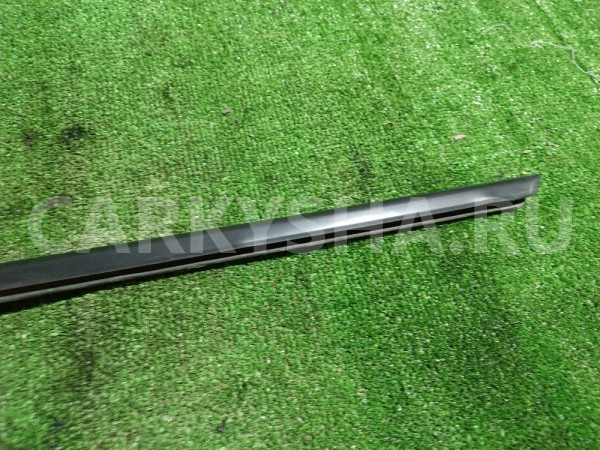 Накладка стекла заднего левого Opel Corsa 