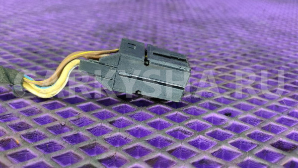 Разъем 2105450528 Mercedes-Benz W210 Mercedes-Benz E-klasse оригинальный номер 2105450528