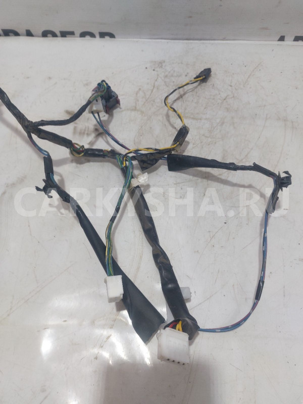 Проводка двери задней правой Toyota Avensis T250 Toyota Avensis оригинальный номер 8215305210