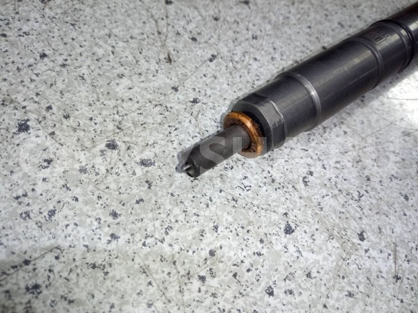 Форсунка топливная Audi Q7 4M (2015—2020) Audi Q7 оригинальный номер 059130277cr