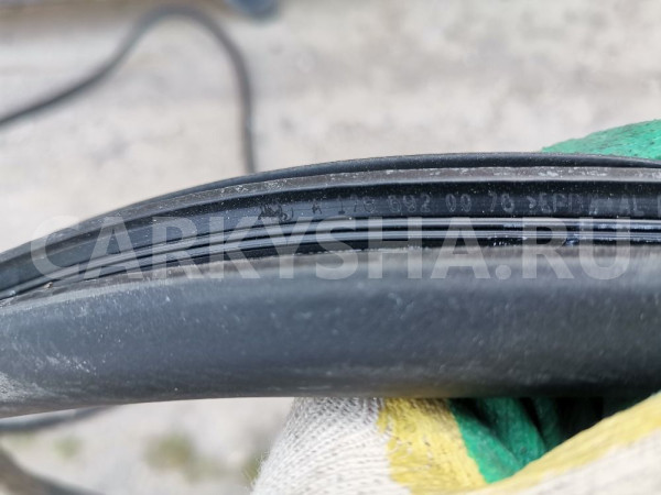 Уплотнитель проёма двери передний Mercedes-Benz A-класс W176 (2012—2015) Mercedes-Benz A-klasse оригинальный номер A1766920076