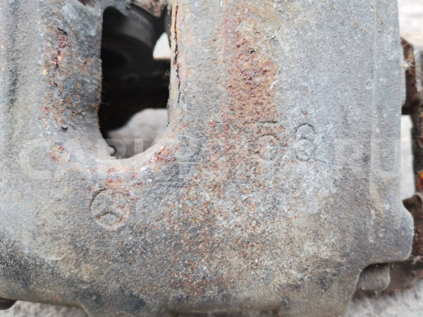 Суппорт передний правый Mercedes ML W164 Mercedes-Benz M-klasse оригинальный номер A1644202483