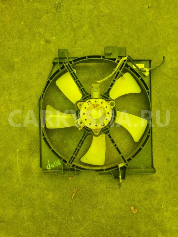 Диффузор радиатора Mazda Familia 