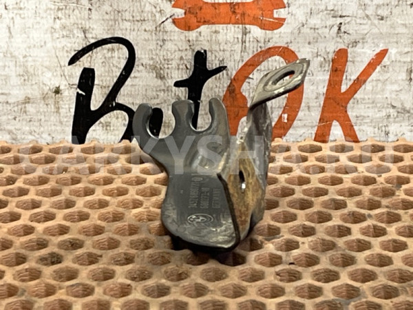 Кронштейн датчика ABS BMW X1 оригинальный номер 34 52 6 850 721, 34 52 6 850 721, 34526850721, 6850721, 34 52 6 789 285, 34526789285, 6789285