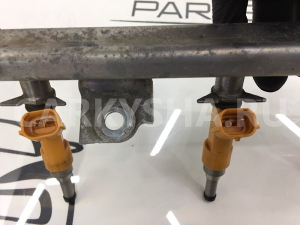 Топливная рампа с форсунками Suzuki SX 4 EYA21S Suzuki SX4 