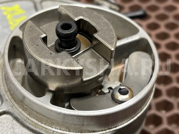 Вакуумный насос BMW X1 оригинальный номер 11 66 7 640 279, 11 66 7 640 279, 11667640279, 7640279, 11 66 7 585 189, 11667585189, 7585189, 11 66 7 634 752, 11667634752, 7634752