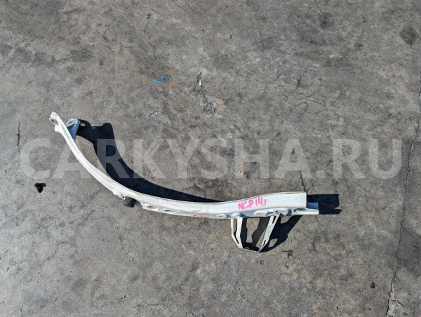 Планка телевизора Toyota Spade 