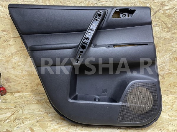 Обшивка двери задняя левая Toyota Highlander II (U40) оригинальный номер 67640-48421-C0