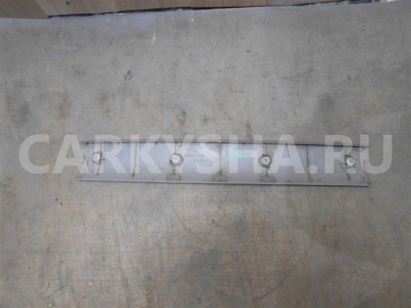 Накладка двери багажника Suzuki Grand Vitara 2006-2008 Suzuki Grand Vitara оригинальный номер 8376065J0