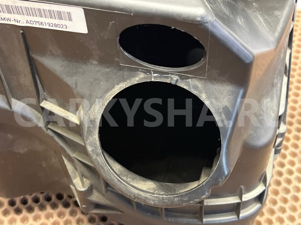 Корпус воздушного фильтра BMW X1 оригинальный номер 13 71 7 567 422, 13 71 7 567 422, 13717567422, 7567422, 7561928, 13717561928, 13 71 7 561 928