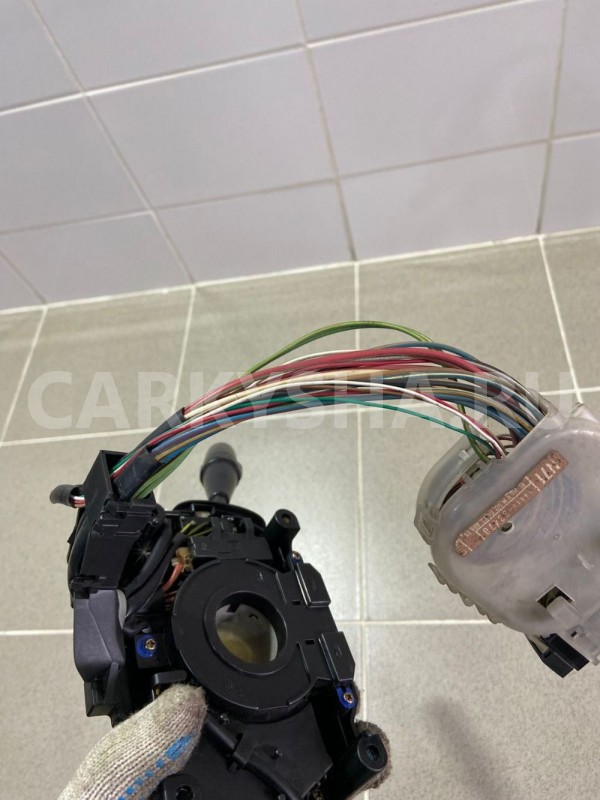 Подрулевые переключатели Toyota Windom VCV11 4VZ-F Toyota Windom оригинальный номер 8431033470