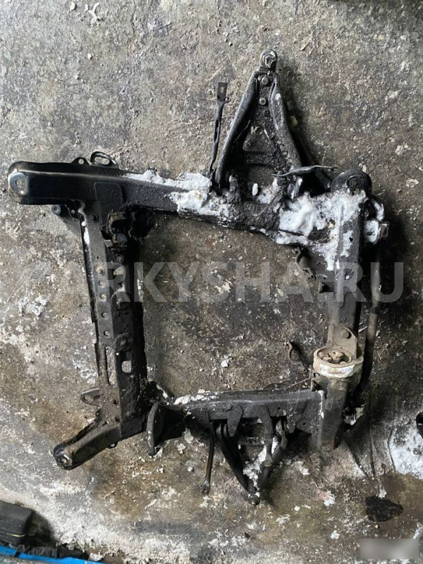 Подрамник двигателя K7M Renault Megane 1 Renault 19 