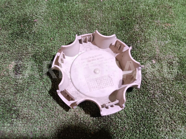 Колпачок ступицы Ssang Yong Rexton оригинальный номер 4156008001