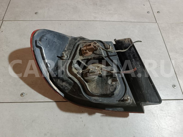 Фонарь задний наружный правый Nissan Cefiro оригинальный номер 265502Y025