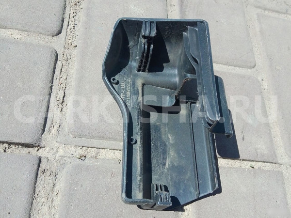 Заглушка сиденья пассажира левая Toyota Avensis Toyota Avensis оригинальный номер 7215805040