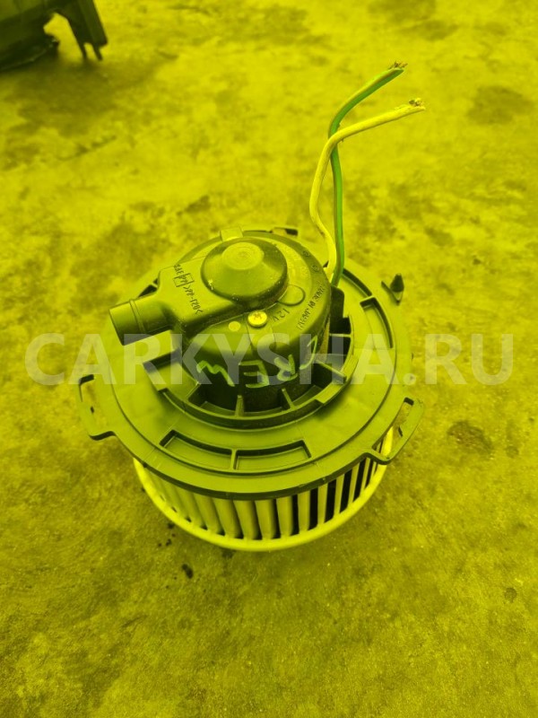 Мотор печки Mazda Premacy 