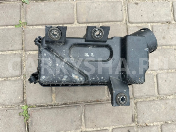 Корпус воздушного фильтра Hyundai Getz Hyundai Getz оригинальный номер 281121C700
