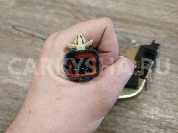 Замок двери задней правой Kia Sorento 