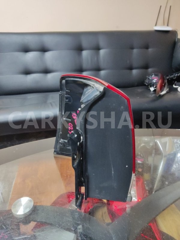 Фонарь Toyota Land Cruiser 2015-2021 200, правый Toyota Land Cruiser 